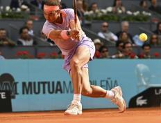 PG电子试玩官网-年终总决赛完胜联合杯，纳达尔高光表现的简单介绍