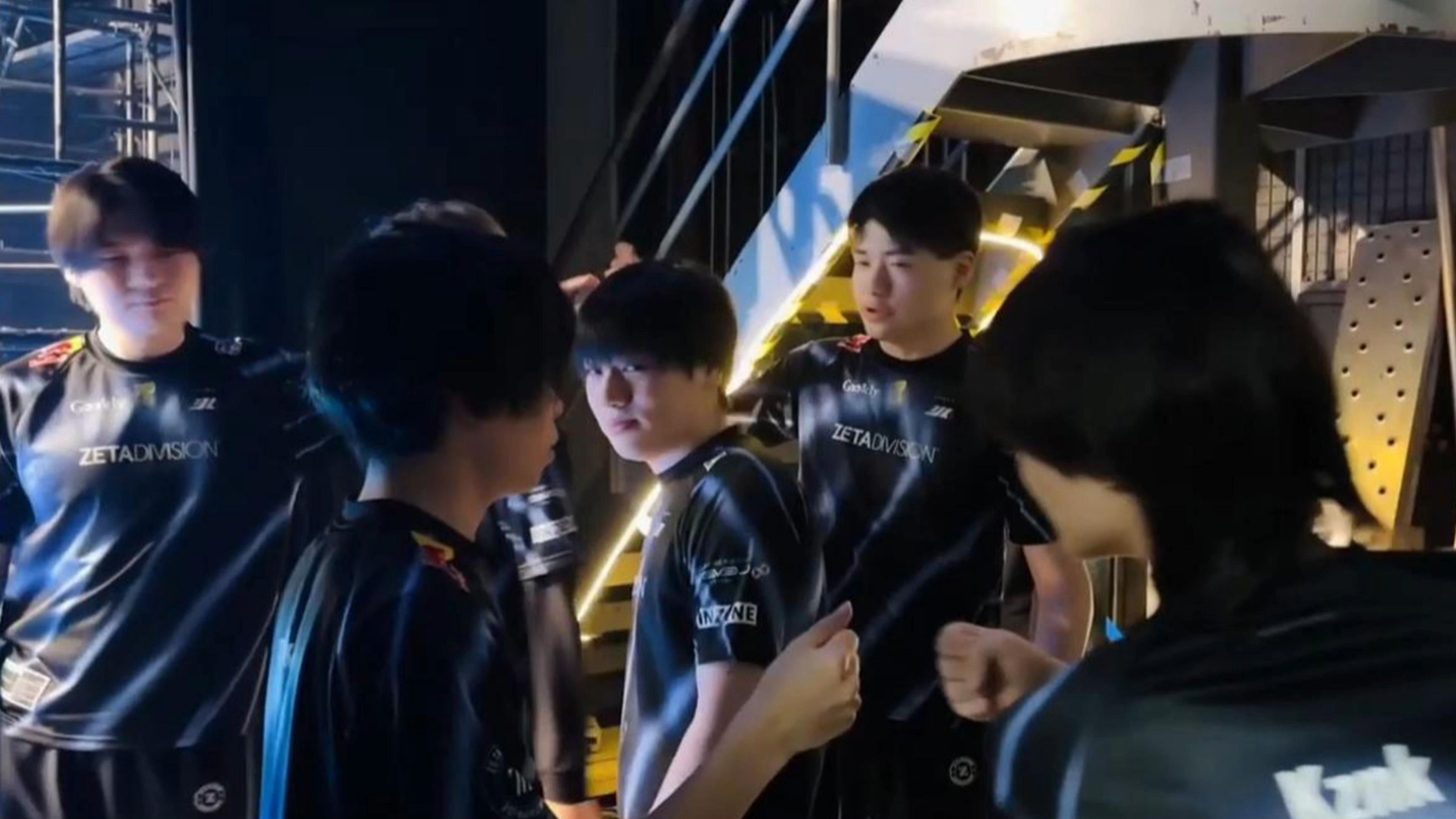 PG游戏官网登录入口-DFM碾压DK，Kanavi极限生还后反打强强对话淘汰赛，让粉丝疯狂欢呼的简单介绍